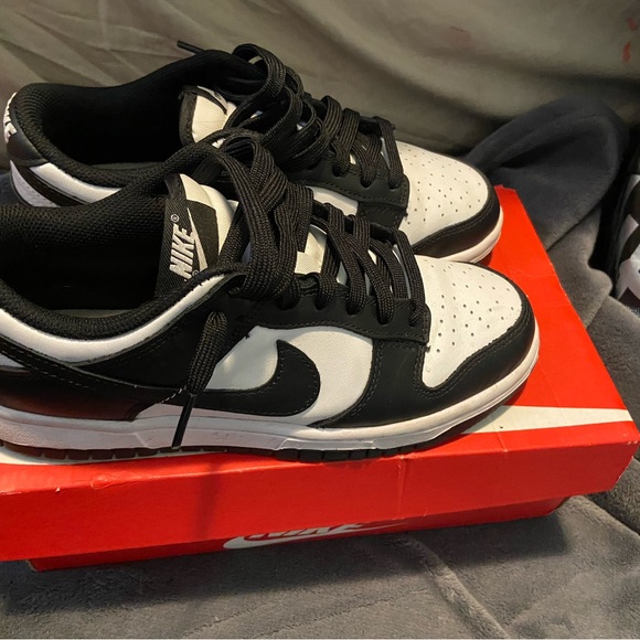 Panda dunks - Picture 3 of 3